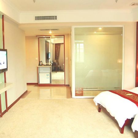 Guangzhou Yuncheng Hotel מראה חיצוני תמונה